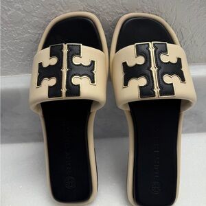 Tory Burch Black and Cream Logo never worn double t Slide Sandals